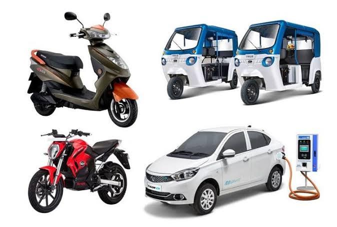 इलेक्ट्रिक व्हीकल खरीदते समय किन बातों का ध्यान रखें
