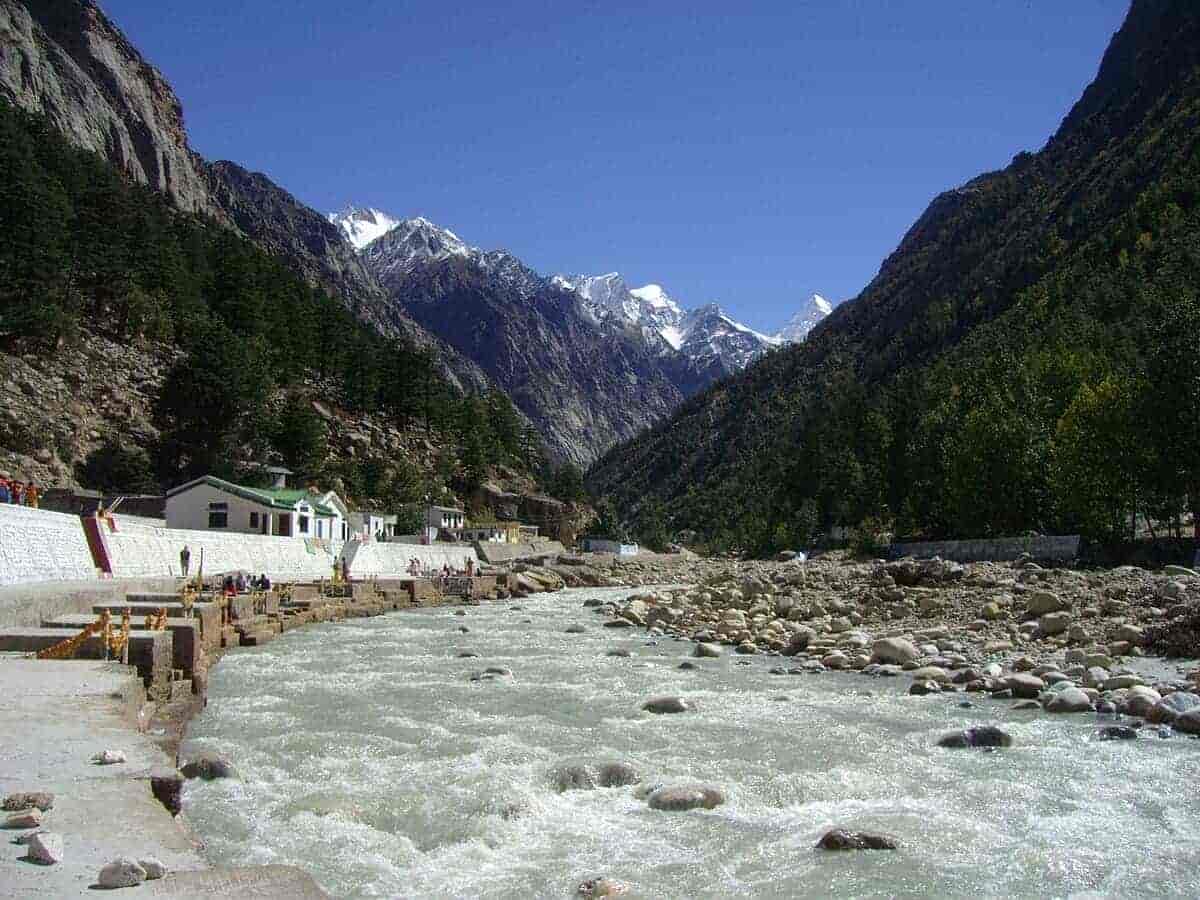 भारत की सबसे पुरानी नदी कौन सी है?