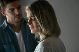 Breakup के बाद लोग Depression में क्यों चले जाते हैं?