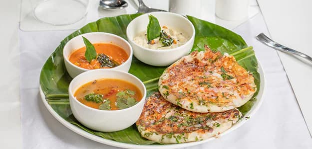 Masala uttapam आसानी से कैसे बना सकते हैं ?
